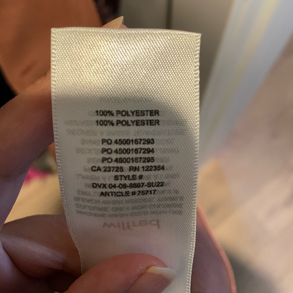 Aritzia - Picture 4 of 5